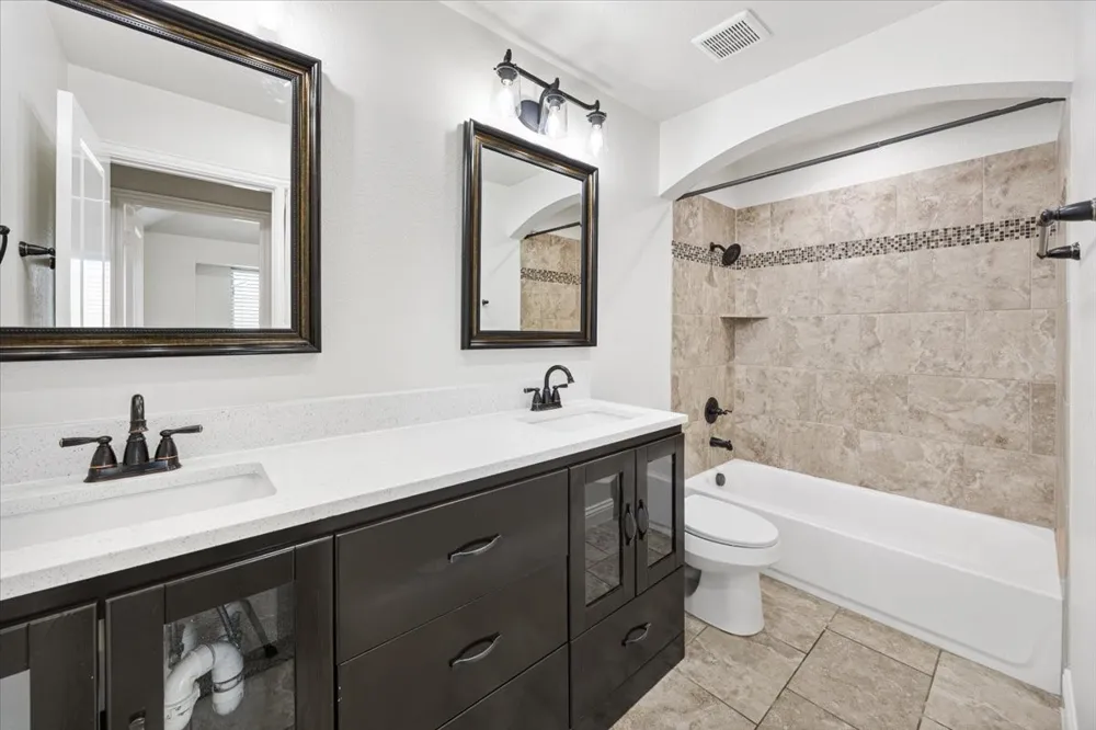 134 Pinewood Avenue Red Oak, TX 75154