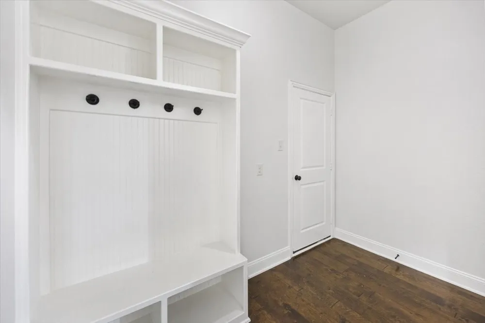 134 Pinewood Avenue Red Oak, TX 75154