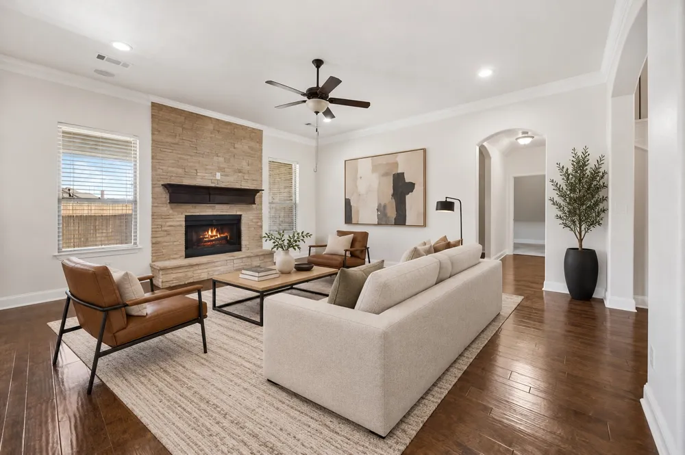 134 Pinewood Avenue Red Oak, TX 75154