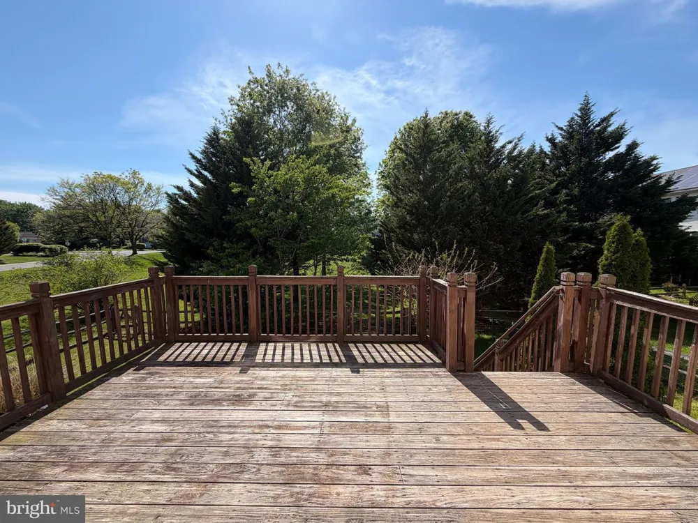 99 HIGHLAND CIRCLE Newark, DE 19713
