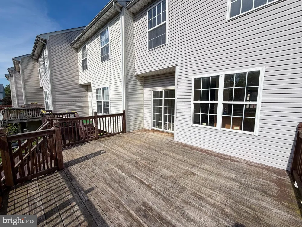 99 HIGHLAND CIRCLE Newark, DE 19713