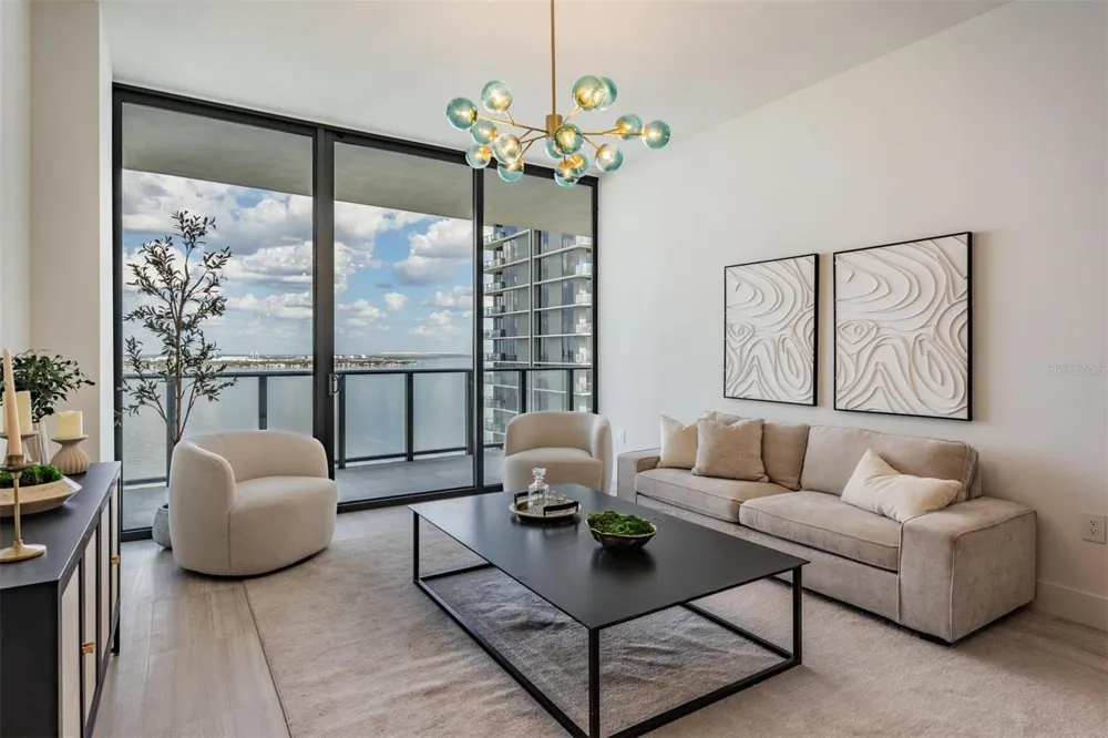 3015 S YSABELLA AVENUE #2003 Tampa, FL 33629