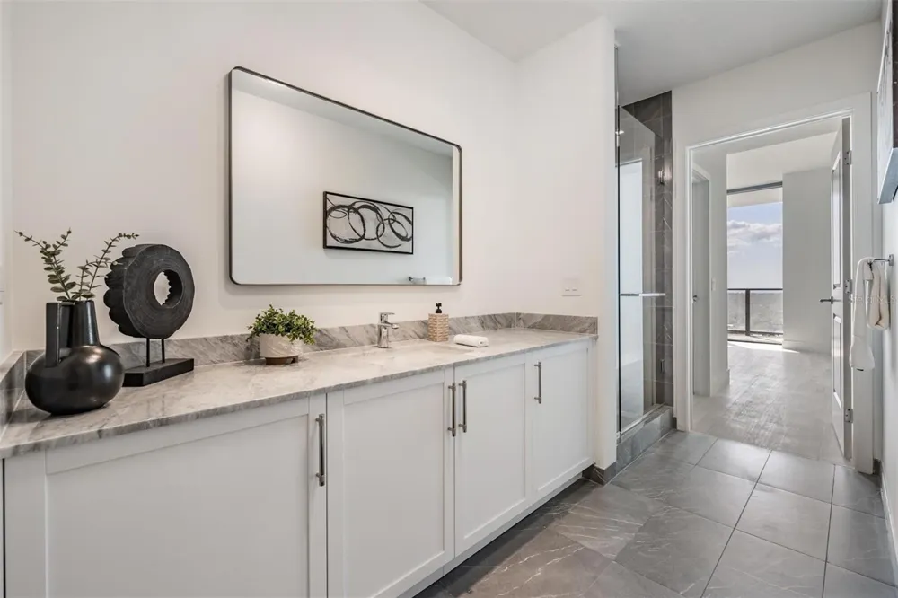 3015 S YSABELLA AVENUE #2003 Tampa, FL 33629