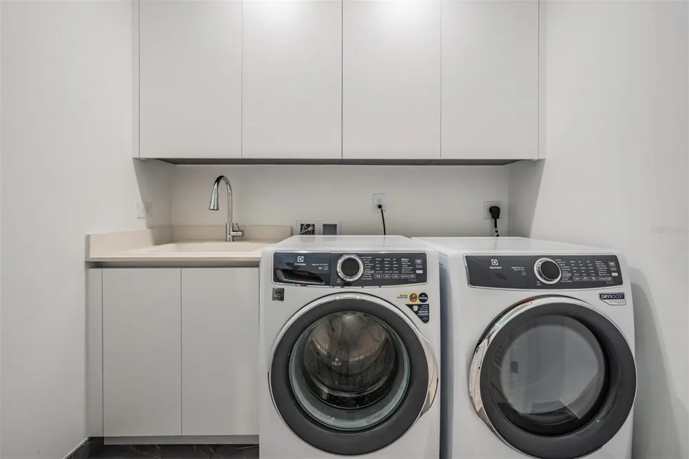 3015 S YSABELLA AVENUE #2003 Tampa, FL 33629