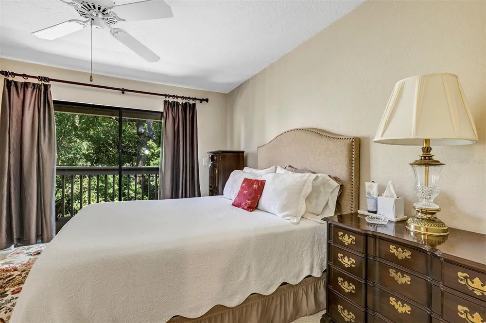 121 CROWN POINT CIRCLE #121 Longwood, FL 32779