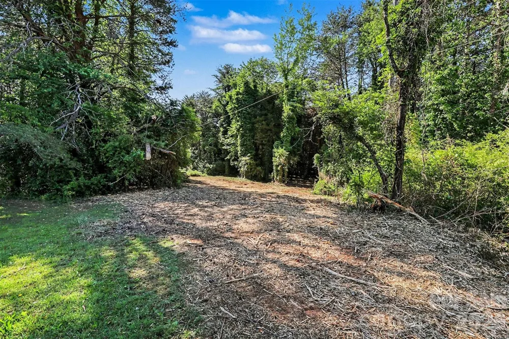 138 Continental Drive Mooresville, NC 28117