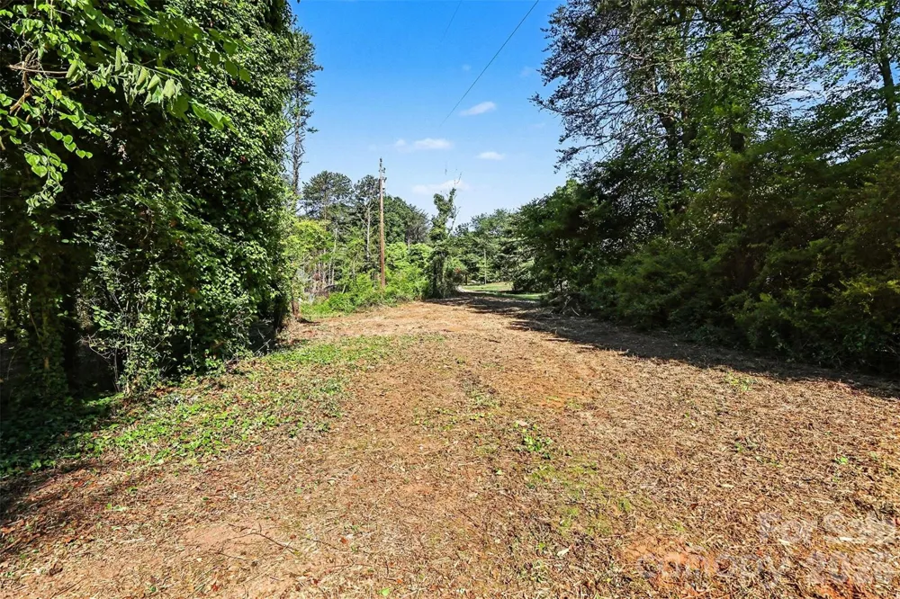 138 Continental Drive Mooresville, NC 28117