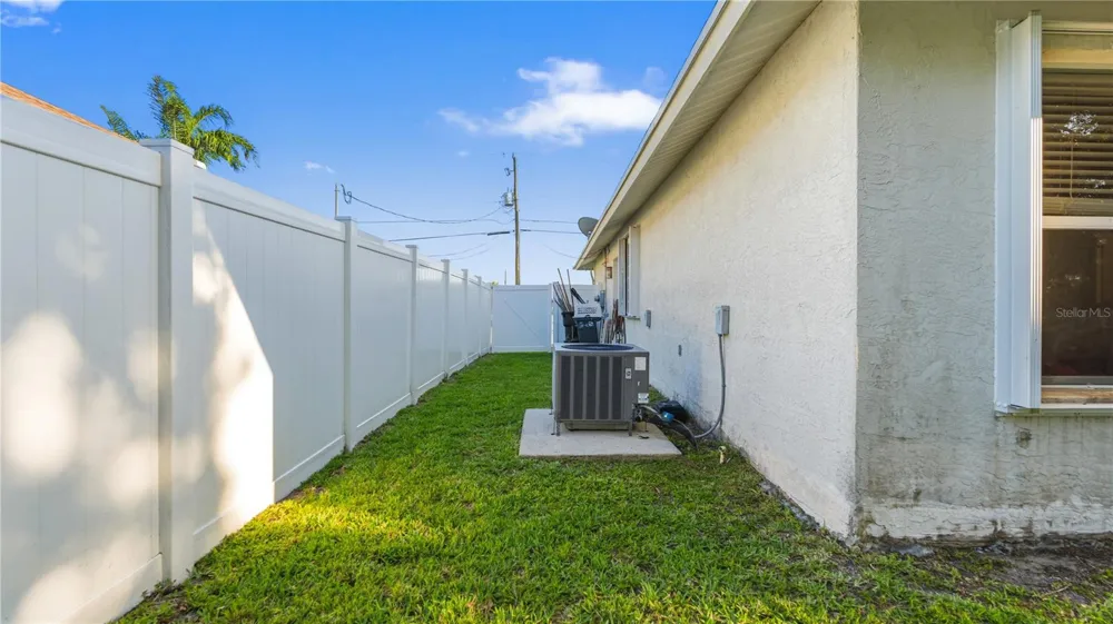 2001 SW FEARS AVENUE Port St Lucie, FL 34953