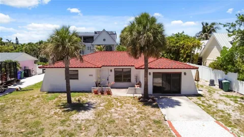 306 PALM AVENUE