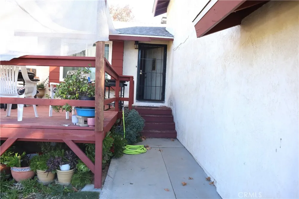 14955 Elizabeth Lake Lake Hughes, CA 93532