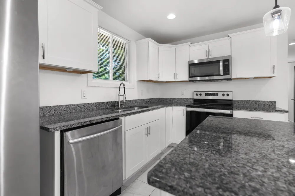 412 Hilltop Dr Clarksville, TN 37040