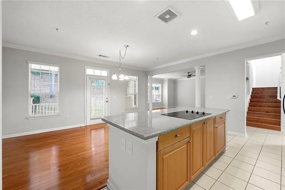 2015 Barrett Lakes Boulevard NW #415 Kennesaw, GA 30144