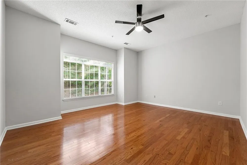 2015 Barrett Lakes Boulevard NW #415 Kennesaw, GA 30144