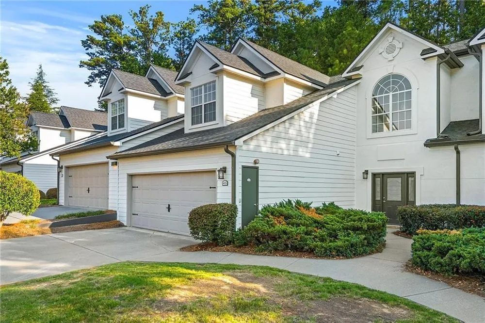2015 Barrett Lakes Boulevard NW #415 Kennesaw, GA 30144