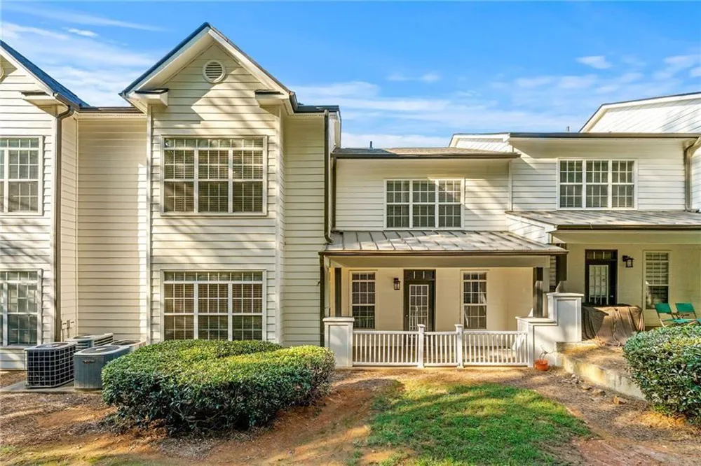 2015 Barrett Lakes Boulevard NW #415 Kennesaw, GA 30144