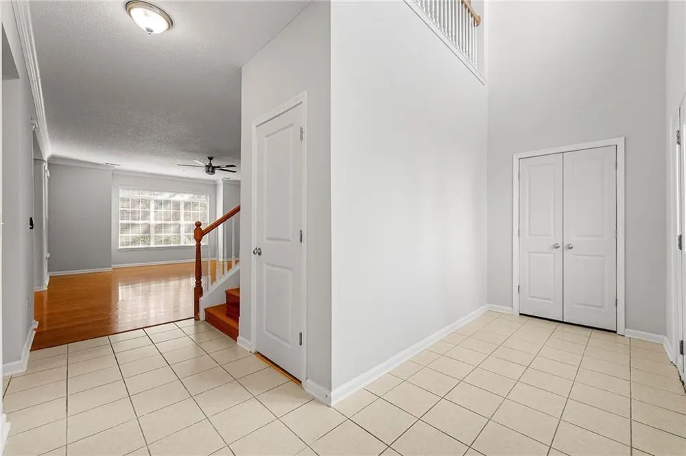 2015 Barrett Lakes Boulevard NW #415 Kennesaw, GA 30144