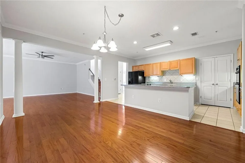 2015 Barrett Lakes Boulevard NW #415 Kennesaw, GA 30144