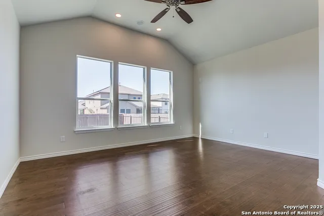 7823 Bluebird Haven Selma, TX 78154