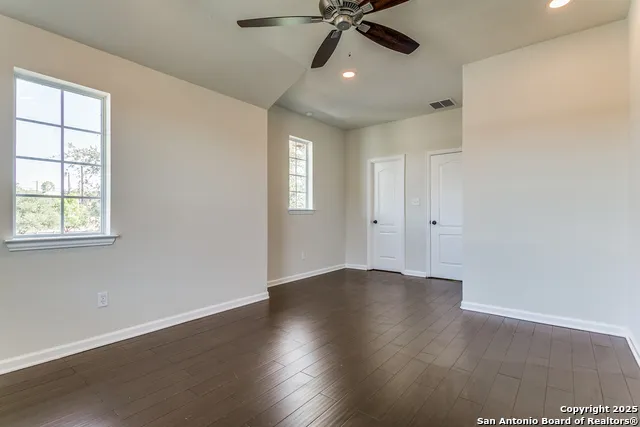 7823 Bluebird Haven Selma, TX 78154