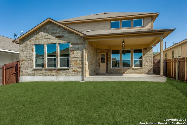 7823 Bluebird Haven Selma, TX 78154