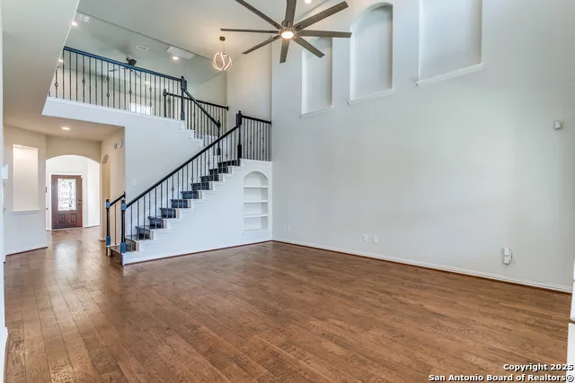 7823 Bluebird Haven Selma, TX 78154