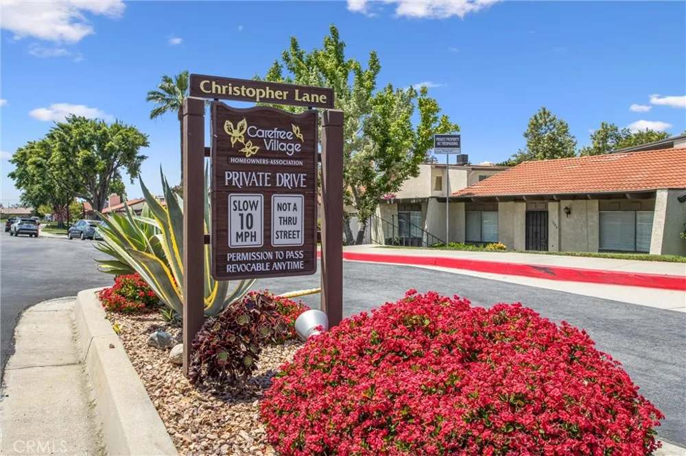 1575 Christopher Redlands, CA 92374