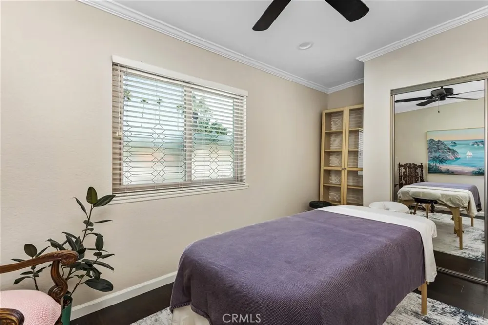 1575 Christopher Redlands, CA 92374
