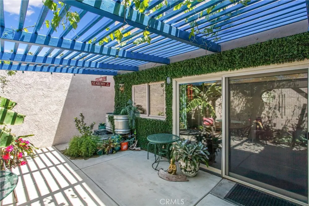 1575 Christopher Redlands, CA 92374