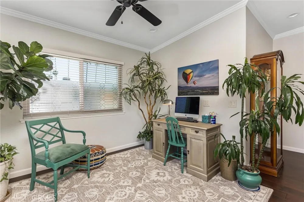 1575 Christopher Redlands, CA 92374