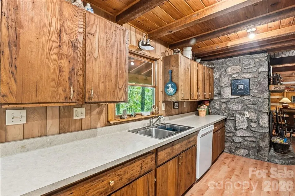 524 McDaris Loop Drive #179/180 Mars Hill, NC 28754