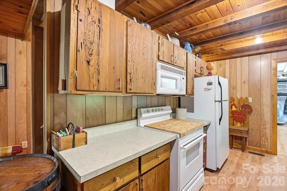 524 McDaris Loop Drive #179/180 Mars Hill, NC 28754