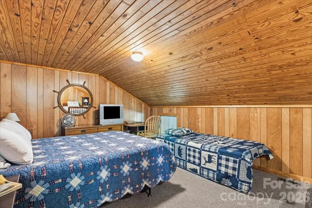 524 McDaris Loop Drive #179/180 Mars Hill, NC 28754
