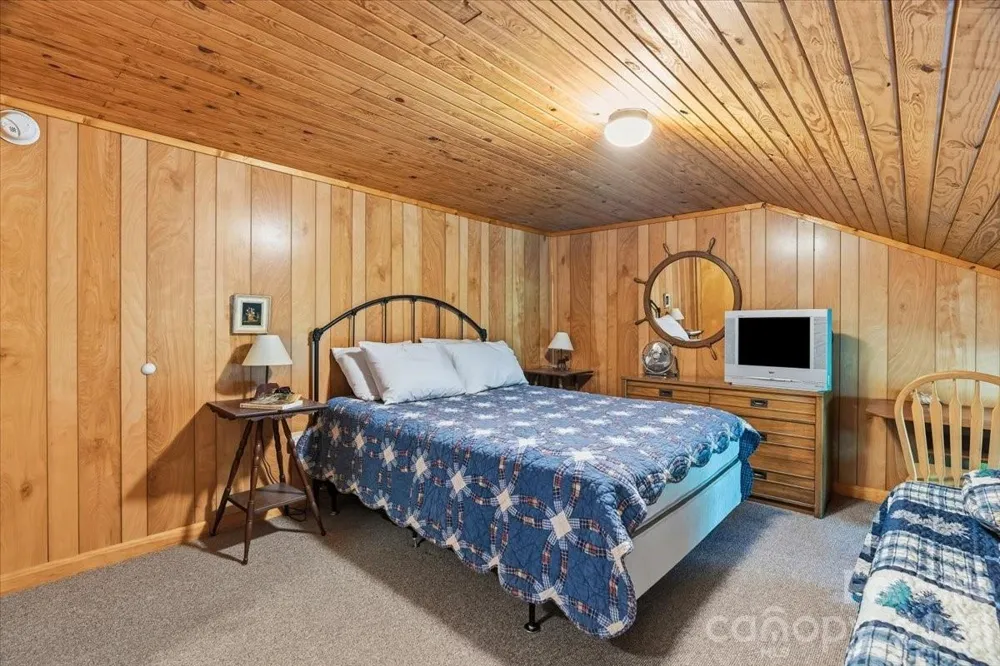 524 McDaris Loop Drive #179/180 Mars Hill, NC 28754