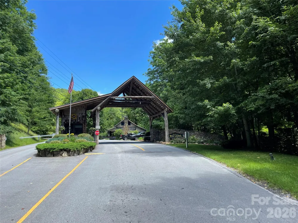 524 McDaris Loop Drive #179/180 Mars Hill, NC 28754