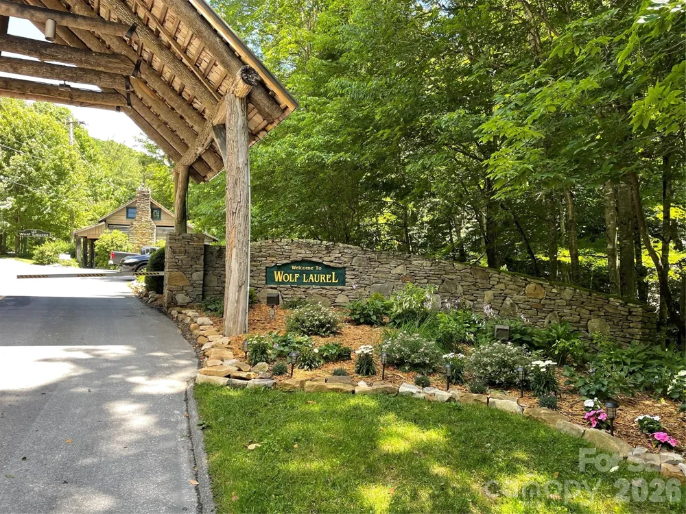524 McDaris Loop Drive #179/180 Mars Hill, NC 28754