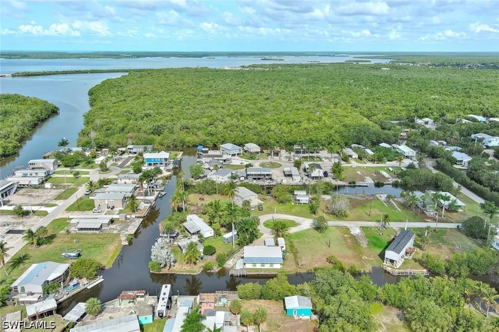 Cardinal Court Everglades City, FL 34141
