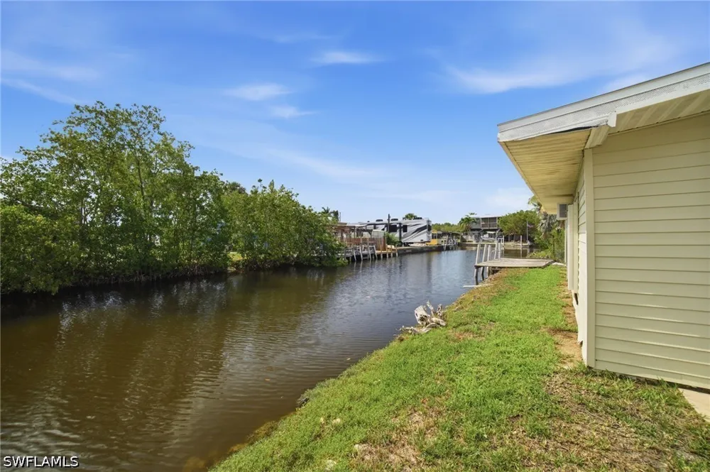 Cardinal Court Everglades City, FL 34141
