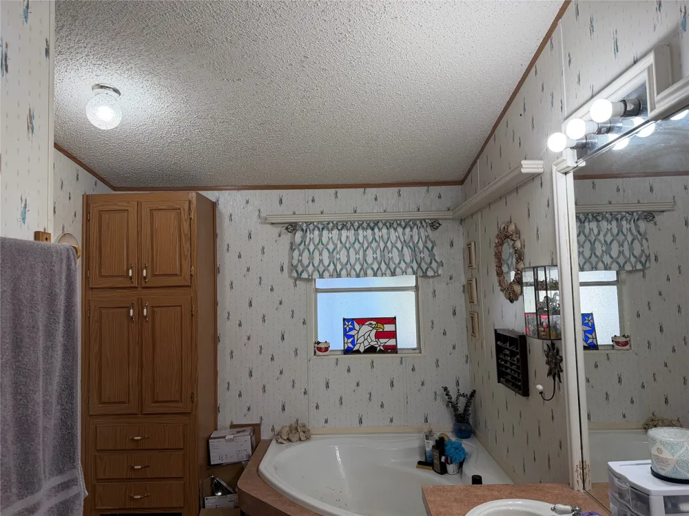 829 Old Highway 20 Highway #A McDade, TX 78650