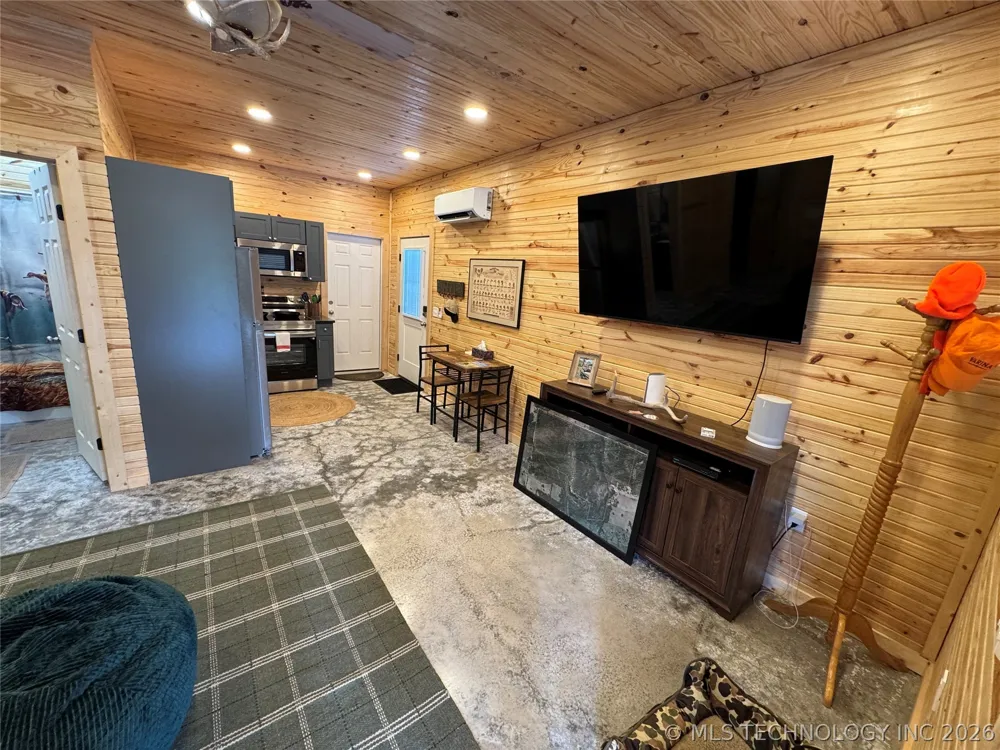 20862 E 1160 ROAD Keota, OK 74941