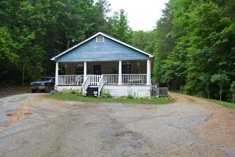 8994 Daisy Dallas Road Hixson, TN 37343