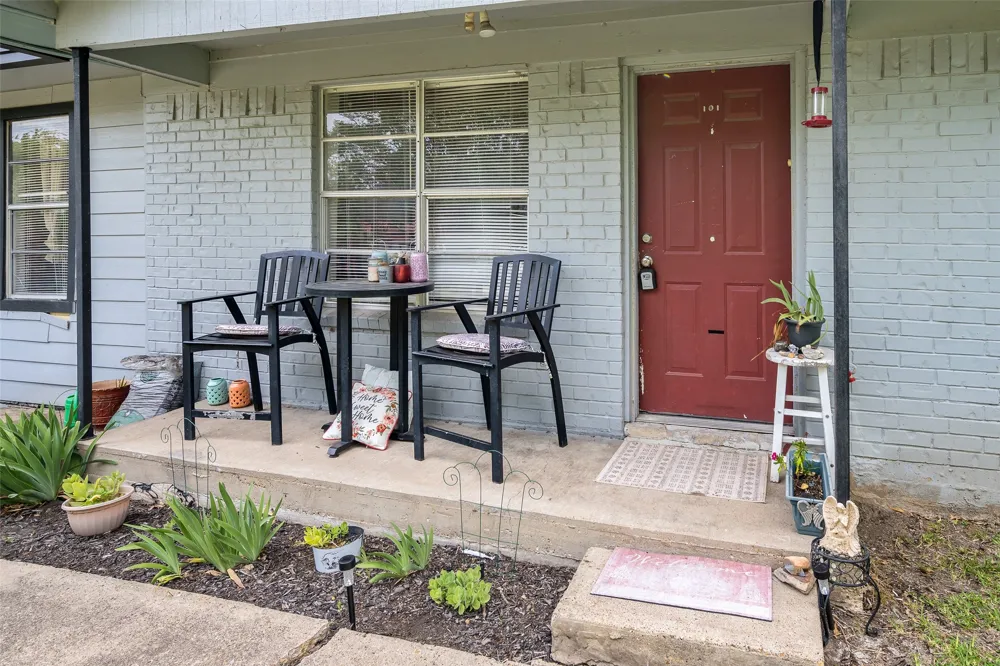 101 Smackover Kemp, TX 75143