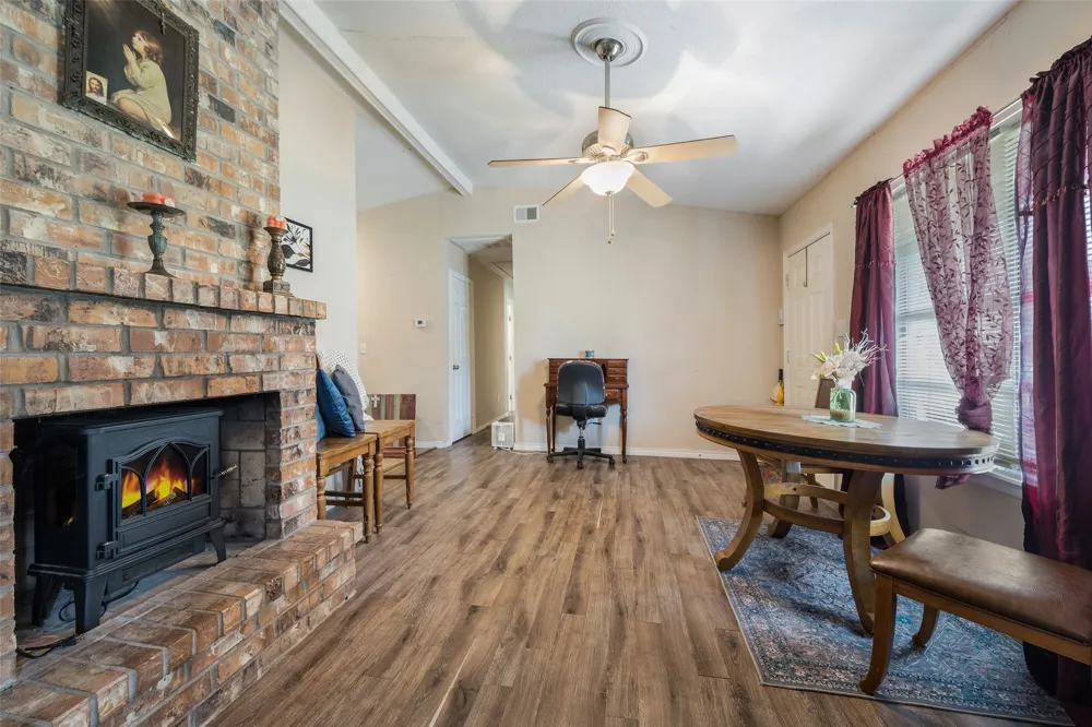 101 Smackover Kemp, TX 75143