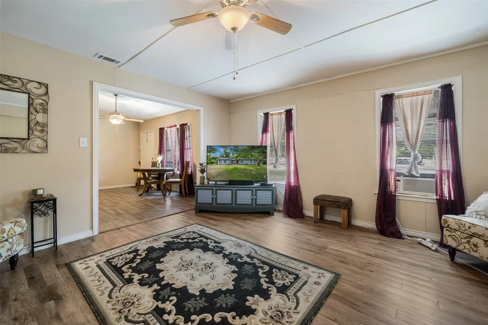 101 Smackover Kemp, TX 75143