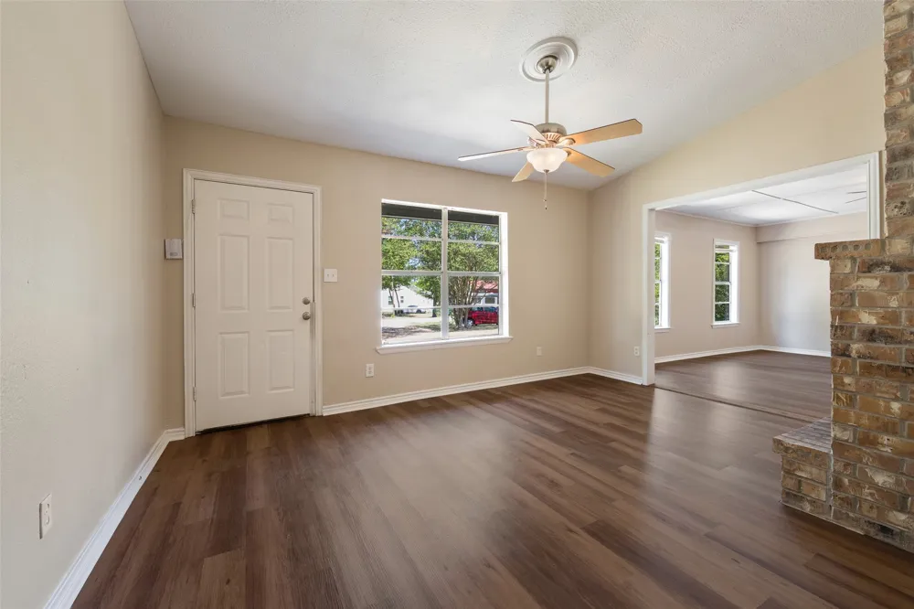 101 Smackover Kemp, TX 75143