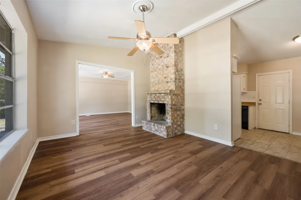 101 Smackover Kemp, TX 75143