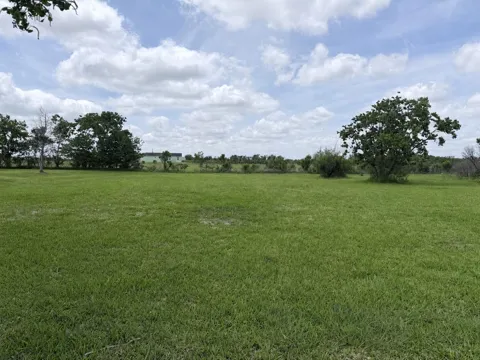 5 Bastrop Street