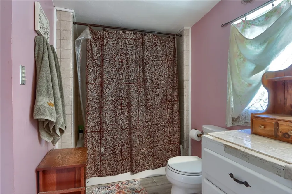 2099 Old Hwy Catheys Valley, CA 95306