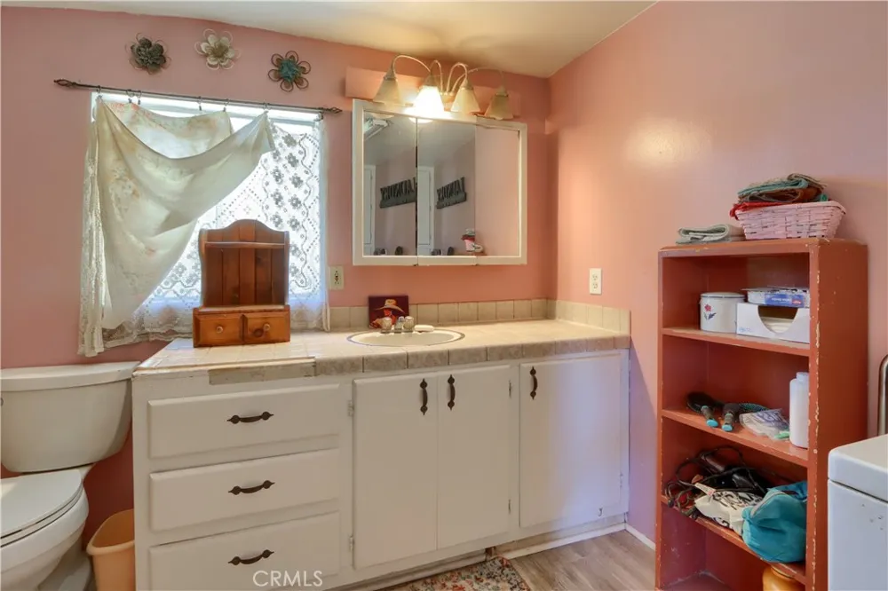 2099 Old Hwy Catheys Valley, CA 95306