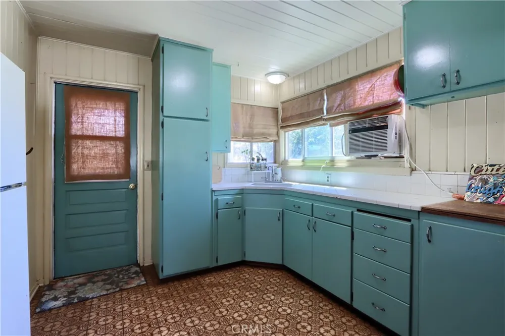 2099 Old Hwy Catheys Valley, CA 95306