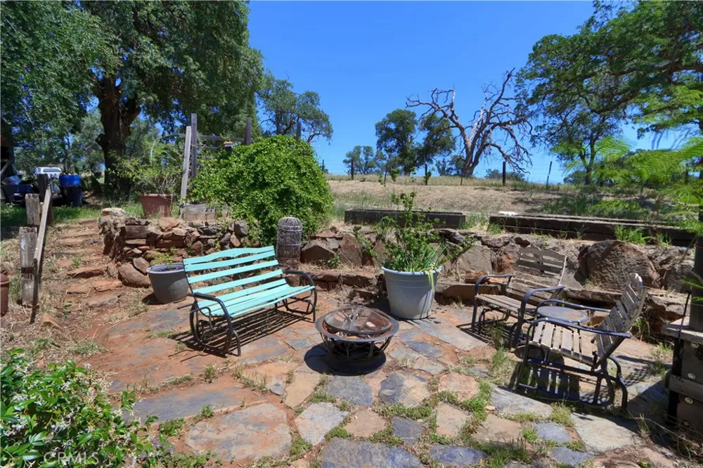 2099 Old Hwy Catheys Valley, CA 95306